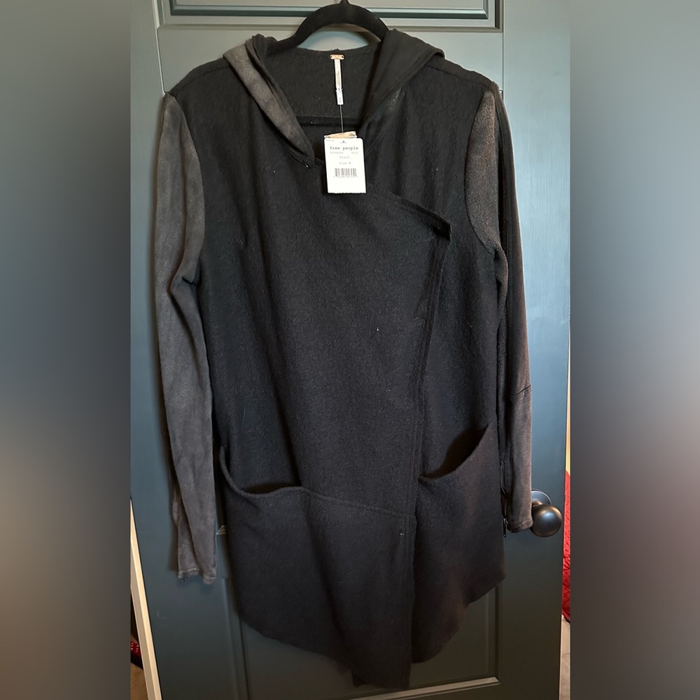 Free people sweater/jacket/cardigan size medium, new with tags